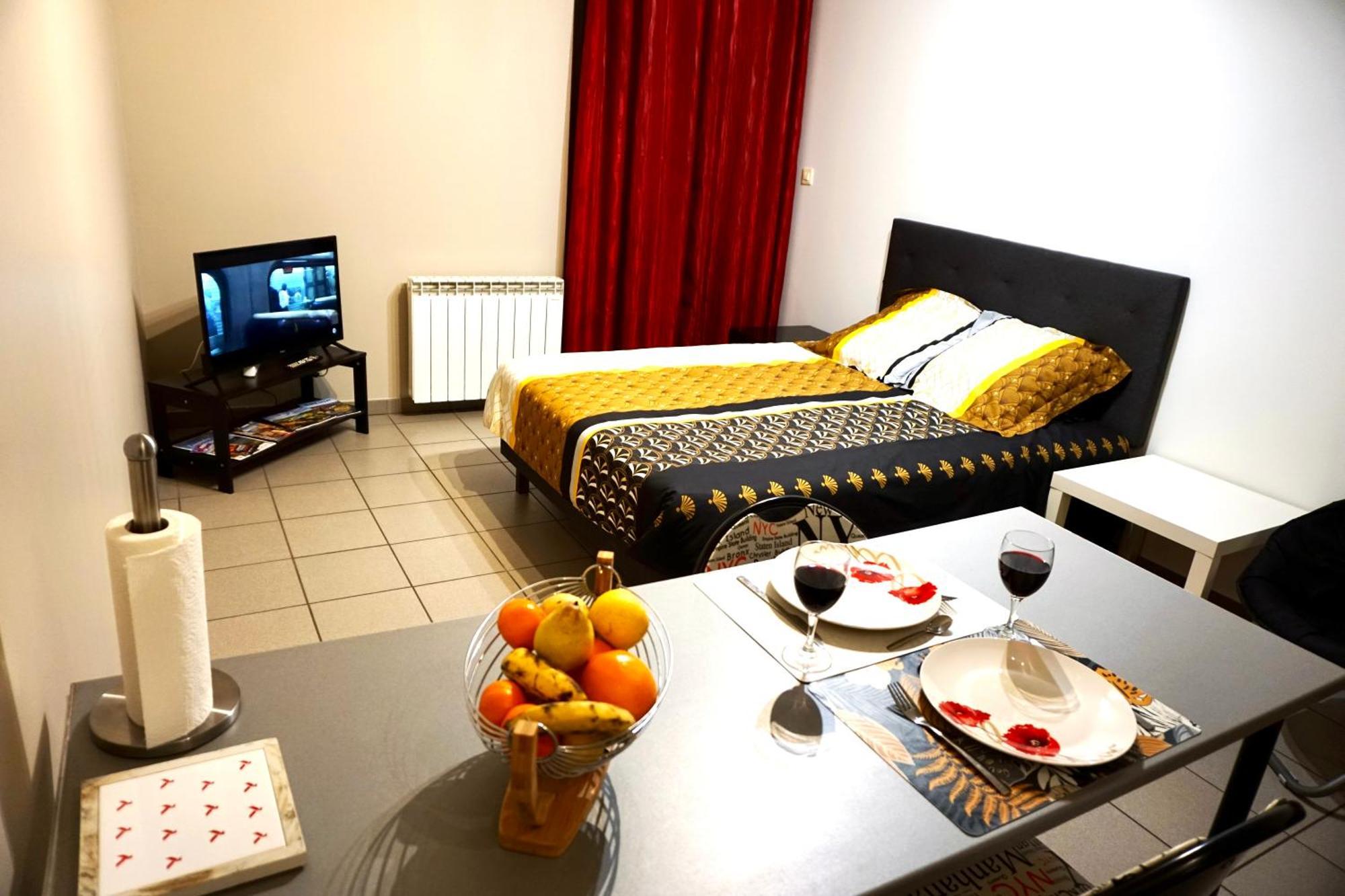 Charmant Studio Centre Ville Le Puy-en-Velay ภายนอก รูปภาพ